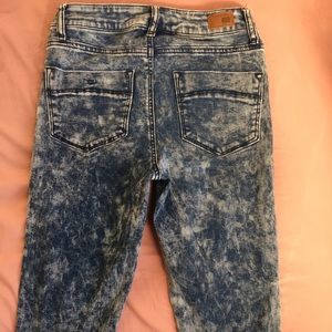 High waisted ripped jeans from tillys (rsq)